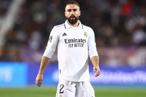 طرد كارفاخال.. عبارة تكررت 6 مرات في ريال مدريد